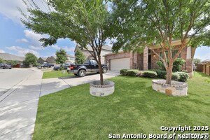 22428 Carriage Dr in San Antonio, TX - Building Photo