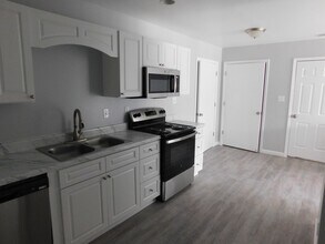 8229 Ashbrook Dr in Southaven, MS - Building Photo - Building Photo