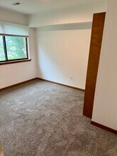 1155 Maple St, Unit 1F in Wyandotte, MI - Building Photo - Building Photo