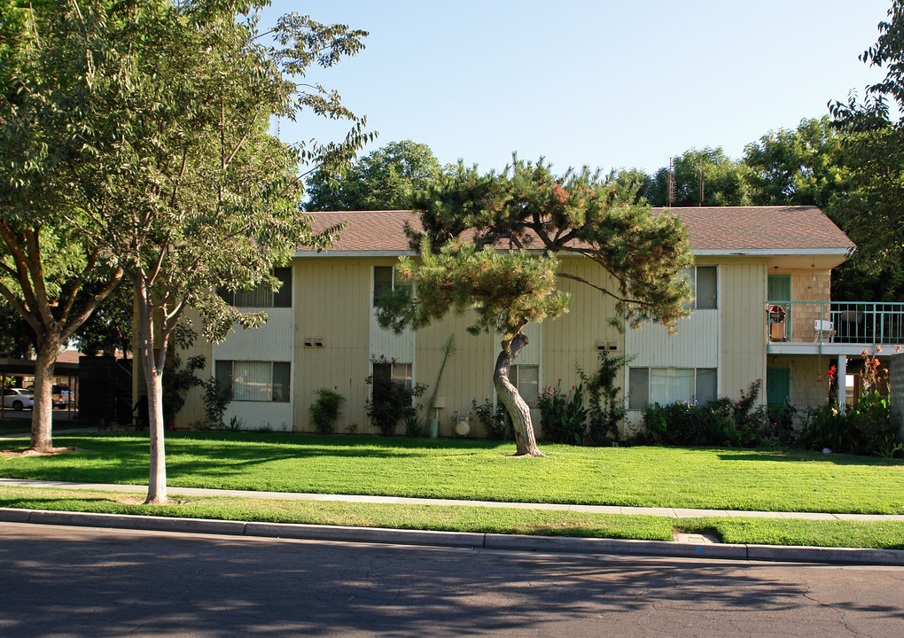 Kearney Cooley Plaza in Fresno, CA - Building Photo