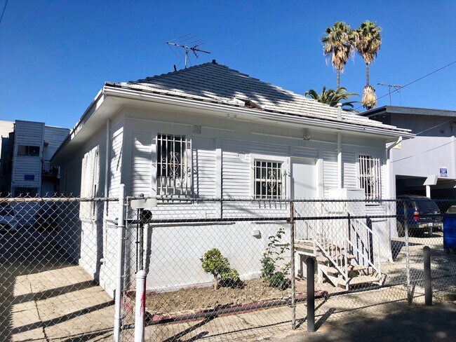 AWH in Los Angeles, CA - Building Photo - Building Photo