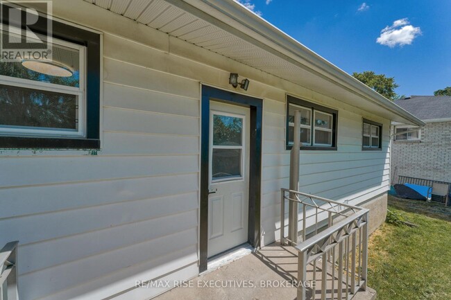 1640-1640 Mary St in Kingston, ON - Building Photo - Building Photo