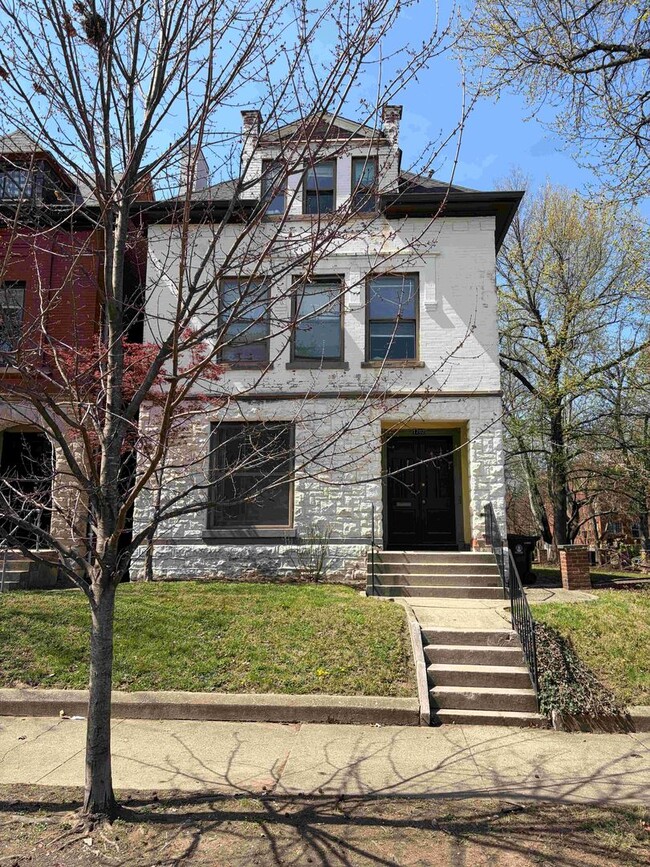 property at 1702 S 2nd St