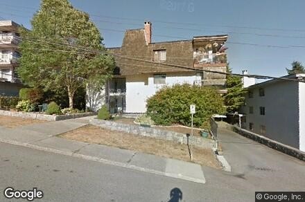 325 Casey St in Coquitlam, BC - Building Photo