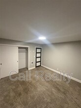 12324 E Broadway Ave in Spokane Valley, WA - Building Photo - Building Photo