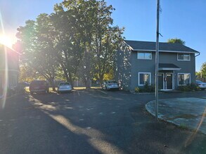 CVTH in Vancouver, WA - Building Photo - Building Photo