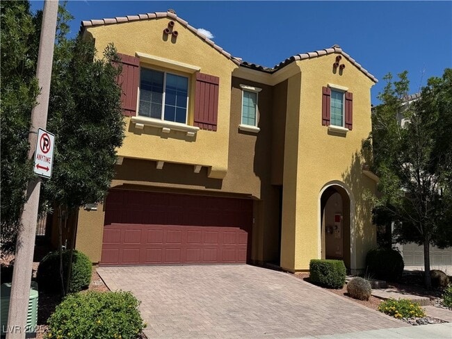 property at 2090 Morro Vista Dr