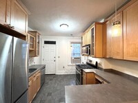 23 Netherlands Rd, Unit 1 in Brookline, MA - Building Photo - Building Photo