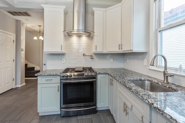 130 Grant Ave-Unit -2 in Jersey City, NJ - Building Photo - Building Photo