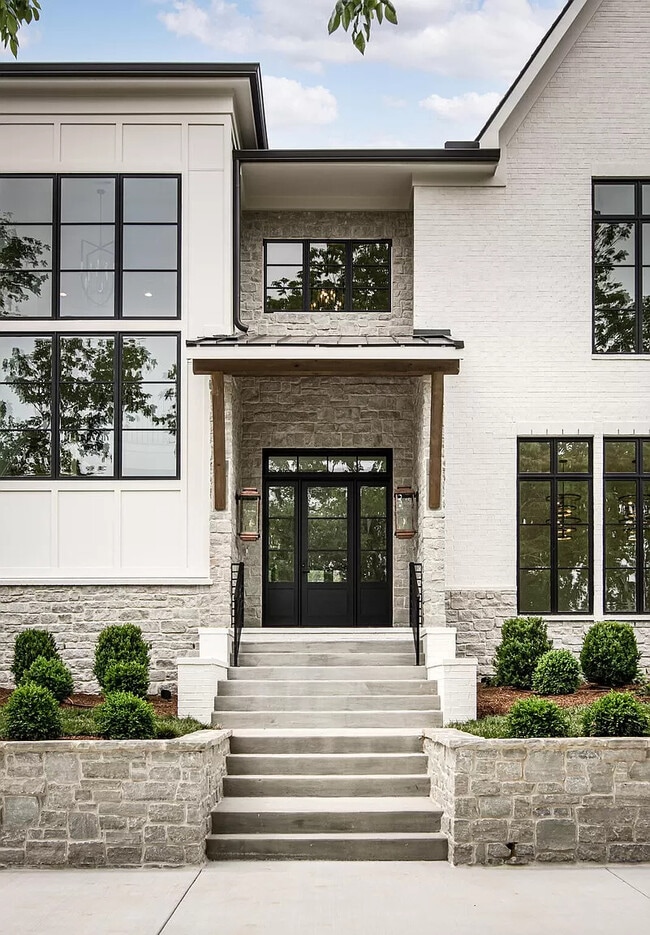 1401 Burton Valley Rd in Nashville, TN - Building Photo - Building Photo