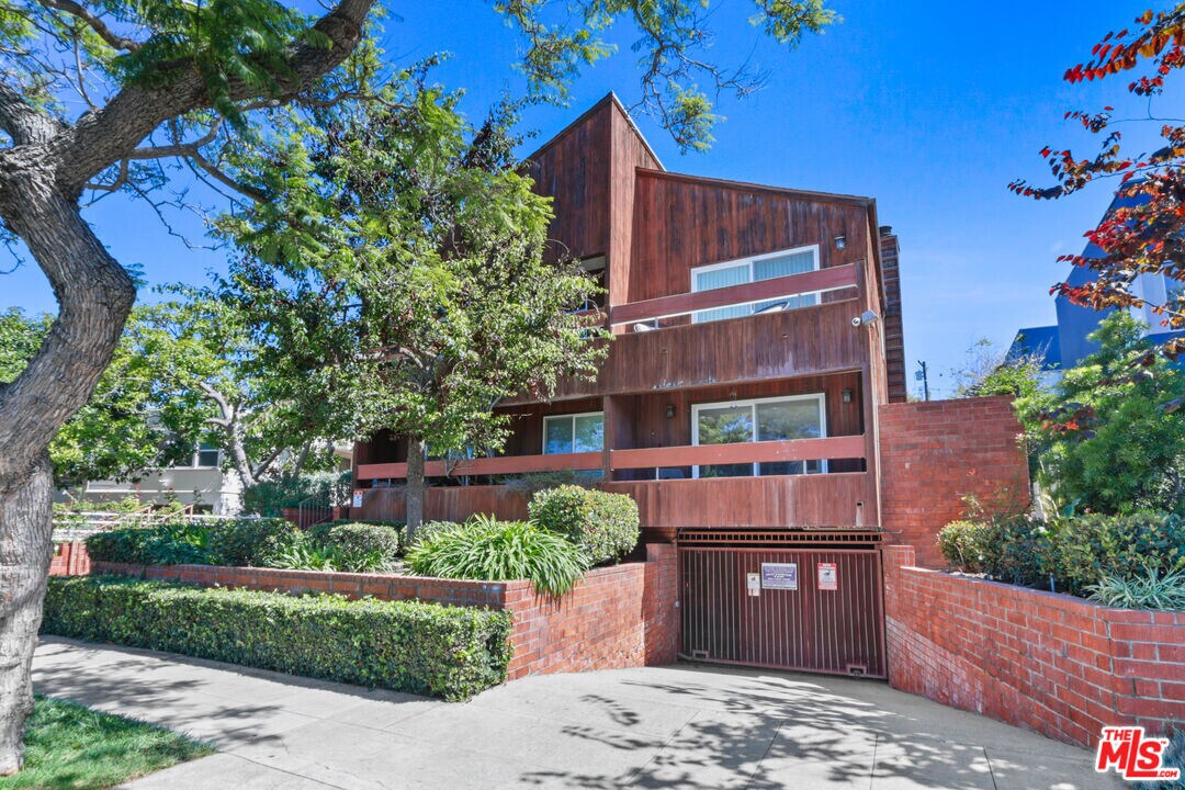 1823 11th St-Unit -4 in Santa Monica, CA - Building Photo