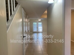 6527 Old Shell Rd in Mobile, AL - Building Photo - Building Photo