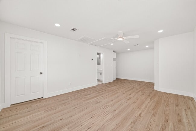 property at 6615 W Montgomery Rd