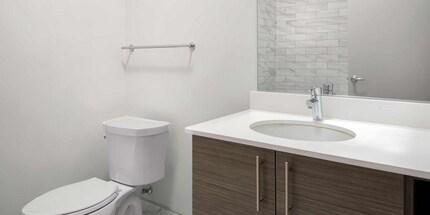 1228 W Madison St in Chicago, IL - Foto de edificio - Building Photo