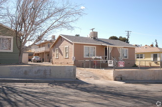 560 W Fredricks St in Barstow, CA - Building Photo - Building Photo