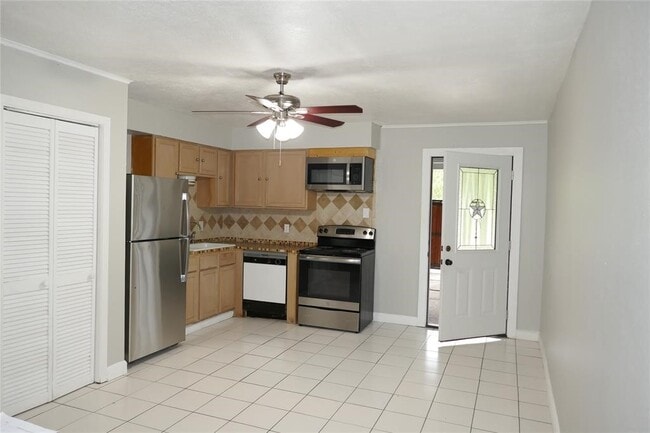 7301 Cook Rd in Houston, TX - Building Photo - Building Photo