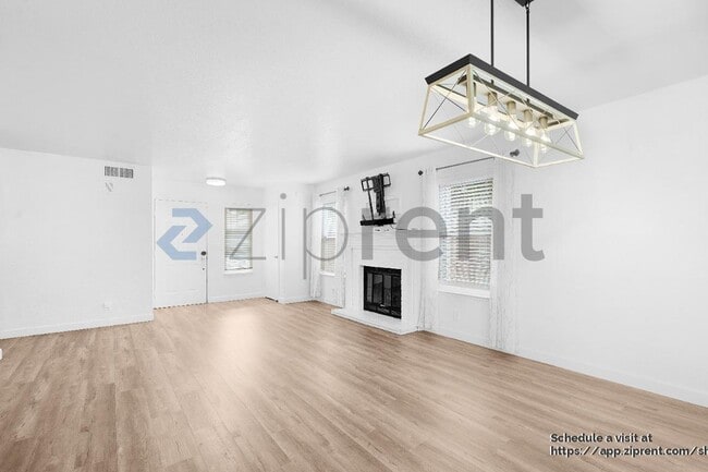 9421 Feickert Dr in Elk Grove, CA - Building Photo - Building Photo