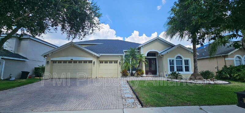 12535 Dallington Terrace in Winter Garden, FL - Building Photo