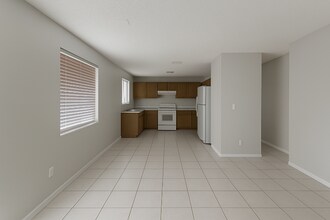 607 45th St E in Palmetto, FL - Building Photo - Building Photo