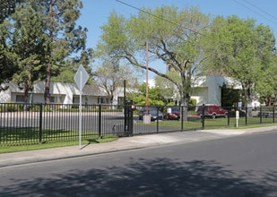 Silver Ridge in Clovis, CA - Foto de edificio - Building Photo