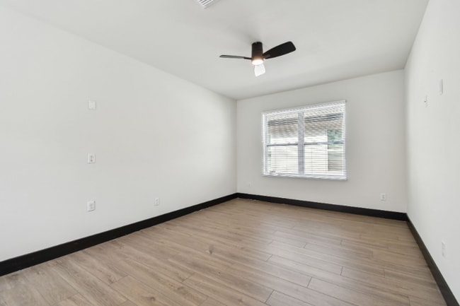 3345 4th Ave S in St. Petersburg, FL - Building Photo - Building Photo