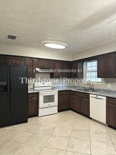 5050 Alpha Ave in Jacksonville, FL - Building Photo - Building Photo