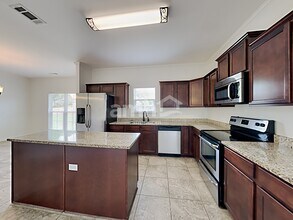 6795 Jessie Hoyt Dr in Olive Branch, MS - Foto de edificio - Building Photo