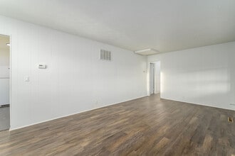 1036 East 61st St N in Park City, KS - Building Photo - Building Photo