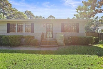 5814 Canton Park Dr in Jackson, MS - Building Photo - Building Photo