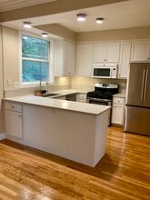 3954 Canon Ave in Oakland, CA - Foto de edificio - Building Photo