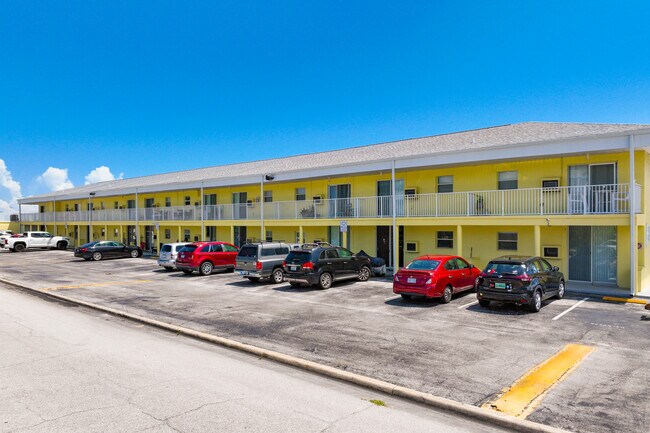 Dolphin Beach Condominiums in Cocoa Beach, FL - Building Photo - Building Photo