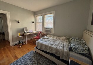 10 Dana St, Unit 402 in Cambridge, MA - Building Photo - Building Photo