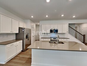 677 Smt Vw Ln in Canton, GA - Building Photo - Building Photo