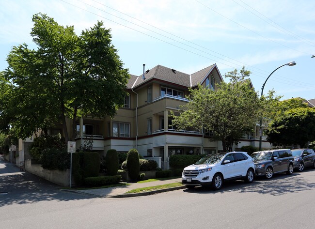 Heritage at Cypress in Vancouver, BC - Building Photo - Primary Photo