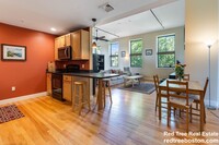 220 Spencer Ave, Unit 201 in Chelsea, MA - Building Photo - Building Photo