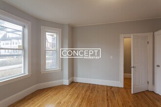 38 Cherry St, Unit 1 in Somerville, MA - Building Photo - Building Photo