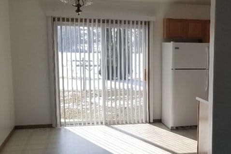 1212 Cardinal St, Unit 1 in Rock Falls, IL - Foto de edificio - Building Photo