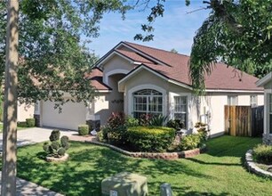 10121 Doriath Cir in Orlando, FL - Building Photo - Building Photo