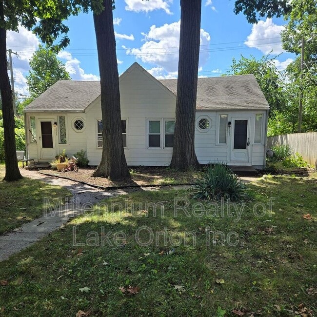 property at 3857 Oak Knoll Rd
