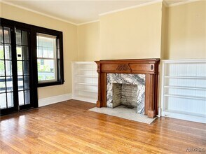 246 Bryant St in Buffalo, NY - Building Photo - Building Photo