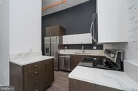 501 W Lexington St, Unit 301 in Baltimore, MD - Building Photo - Building Photo