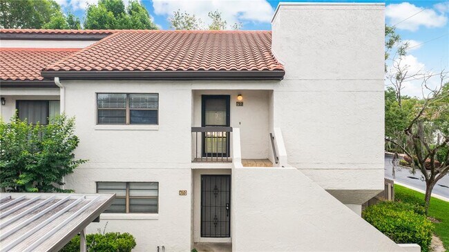 720 Killarney Bay Ct