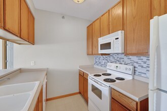 1380 SE Florence Dr, Unit 47 in Waukee, IA - Building Photo - Building Photo