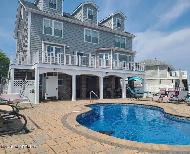 36 Harborside Dr E in Seaside Heights, NJ - Building Photo - Building Photo