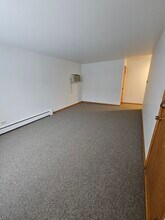6313 W Montrose Ave, Unit 1st in Chicago, IL - Building Photo - Building Photo