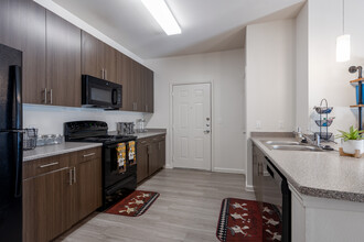 Reserve at Springdale in Austin, TX - Building Photo - Interior Photo