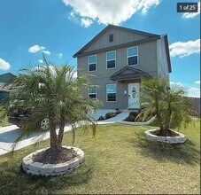 228 Texas Angel Wy in Jarrell, TX - Building Photo - Building Photo