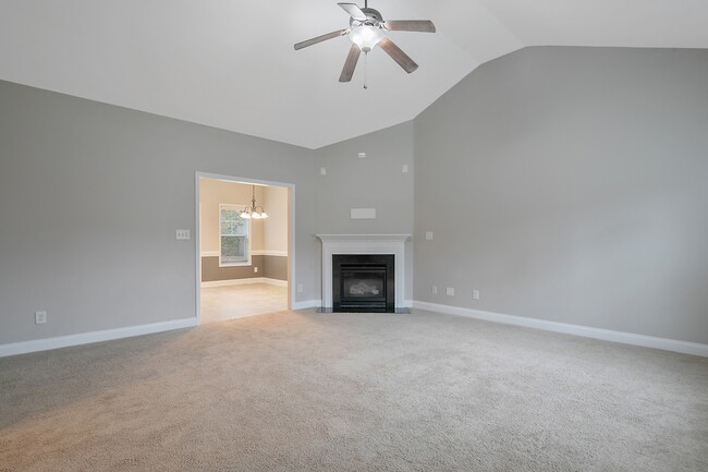 159 English Oak Dr in Bunnlevel, NC - Building Photo - Building Photo