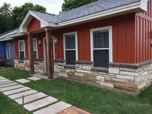 109 Market Street in Lake Dallas, TX - Building Photo