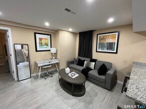 73 Spring St in New Haven, CT - Building Photo - Building Photo